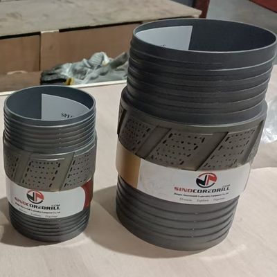 Carcasse à coque en tungstène pour une protection à large gauge dans les formations dures