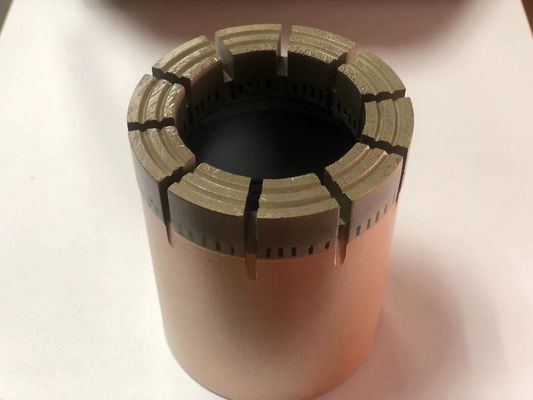 Un bon prix. Taille 12mm de couronne imbibée par norme de peu de perceuse de noyau de diamant de DCDMA en ligne